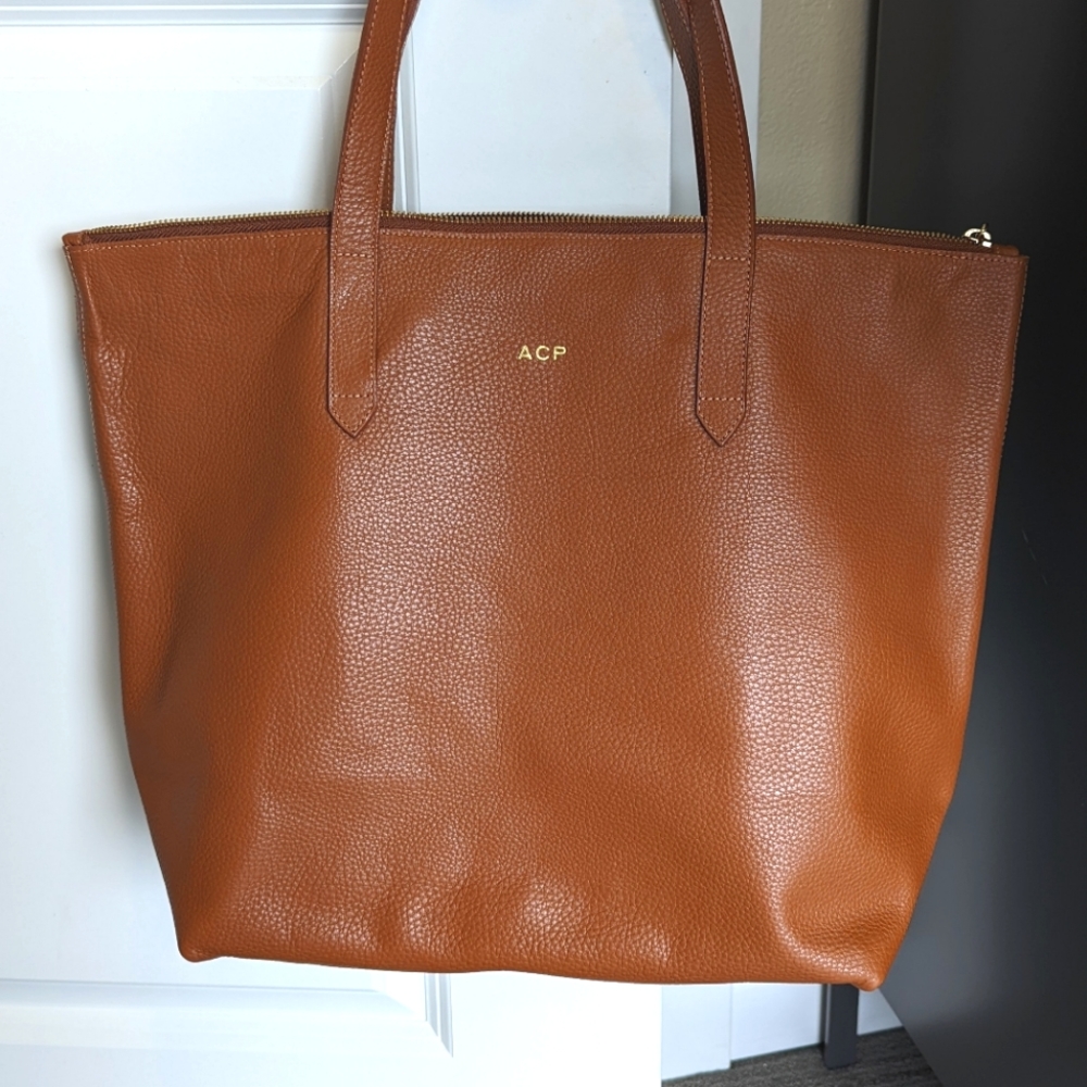 Cuyana Zipper Tote NEW/tags removed